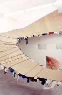am fluß ( treibt eine wespe die schläft aber bloß), Misha Stroj, Installationshot, Kerstin Engholm Galerie, 2003