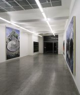 Dirk Skreber, Muss et sin, 2004, Installation Shot, Kerstin Engholm Galerie, Wien 
